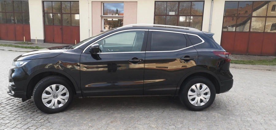 Nissan Qashqai cena 66999 przebieg: 152000, rok produkcji 2021 z Wrocław małe 154